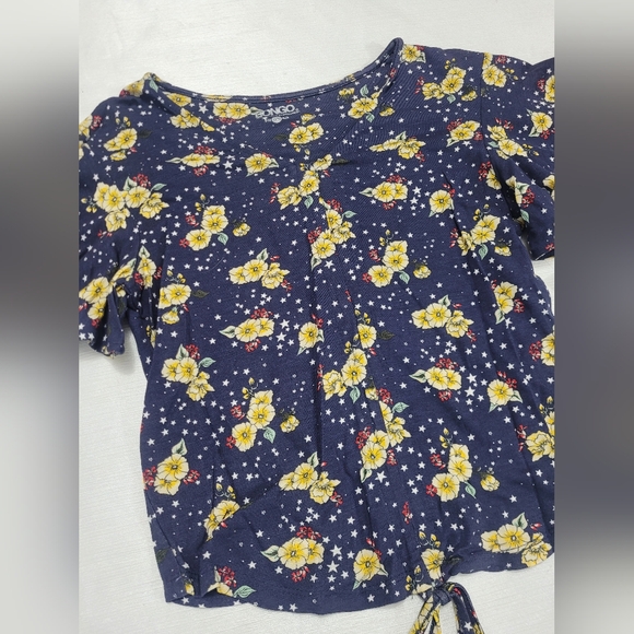 Juniors' Ruched Flutter Top - Navy Floral by Bongo, Available in Multiple Sizes - Picture 2 of 8